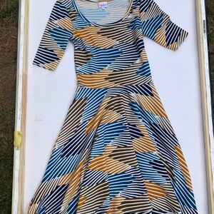 LulaRoe Nikki S Small Dress A Line